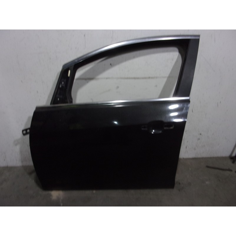 Recambio de puerta delantera izquierda para opel astra j gti sedan referencia OEM IAM 124044 NEGRA 4 PUERTAS