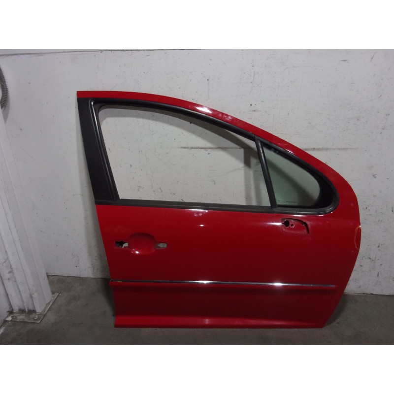 Recambio de puerta delantera derecha para peugeot 207 1.4 hdi fap referencia OEM IAM 9004X8 ROJA 5 PUERTAS