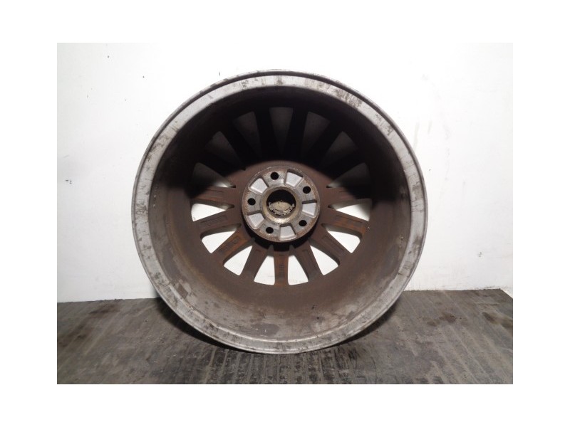 Recambio de llanta para audi a4 avant (8e) 2.0 tdi referencia OEM IAM R167JX16H2ET42 7JX16H2ET42 ALUMINIO 15P