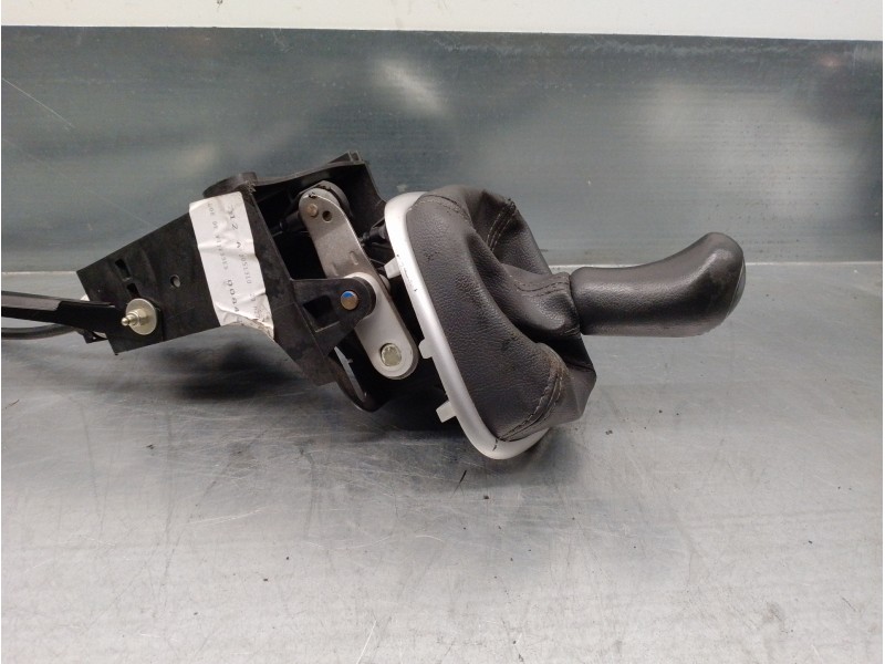 Recambio de palanca cambio para renault scenic ii grand confort dynamique referencia OEM IAM 8200327403  
