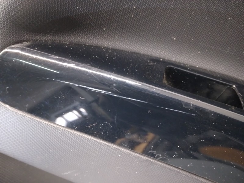 Recambio de guarnecido puerta trasera derecha para mitsubishi space star (a00) 1.2 referencia OEM IAM 7222B146  