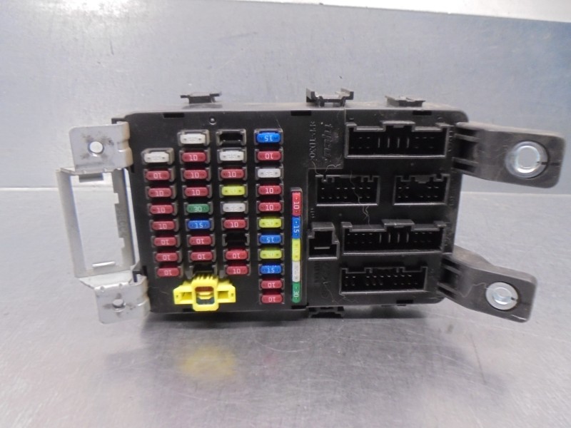 Recambio de caja reles / fusibles para hyundai accent (mc) 1.5 crdi cat referencia OEM IAM 919501G010  