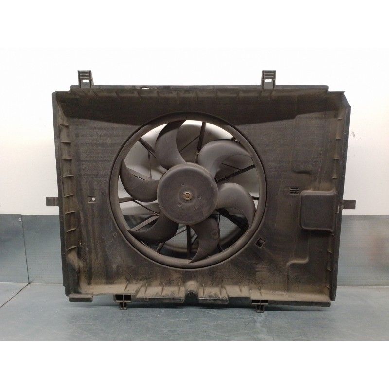 Recambio de electroventilador para mercedes clase e (w210) berlina 2.6 cat referencia OEM IAM A0005401588 0130303227 BOSCH