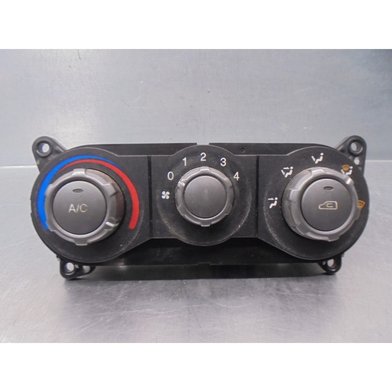 Recambio de mando calefaccion / aire acondicionado para hyundai matrix (fc) 1.6 cat referencia OEM IAM 9725017XXX  