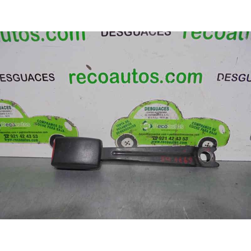 Recambio de enganche cinturon para toyota avensis verso (m20) 2.0 turbodiesel cat referencia OEM IAM 030220C2P  5 PUERTAS