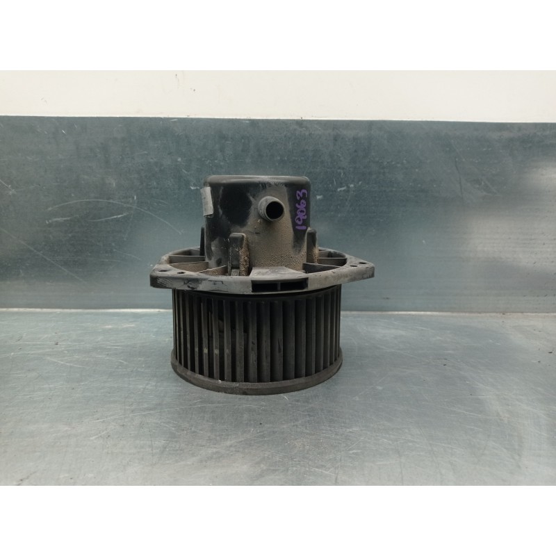 Recambio de motor calefaccion para nissan serena (c23m) 2.3 diesel referencia OEM IAM 4868330350 0130111154 BOSCH