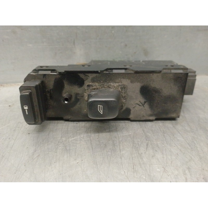 Recambio de mando elevalunas delantero derecho para volvo xc90 2.4 diesel cat referencia OEM IAM 30737519  