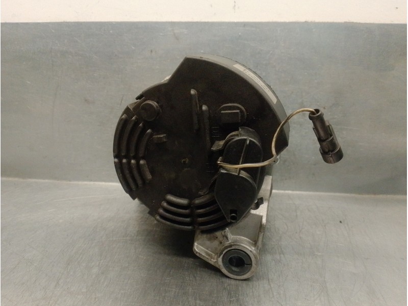 Recambio de alternador para fiat punto berl. (176) 1.2 cat referencia OEM IAM 63321604 63321604 