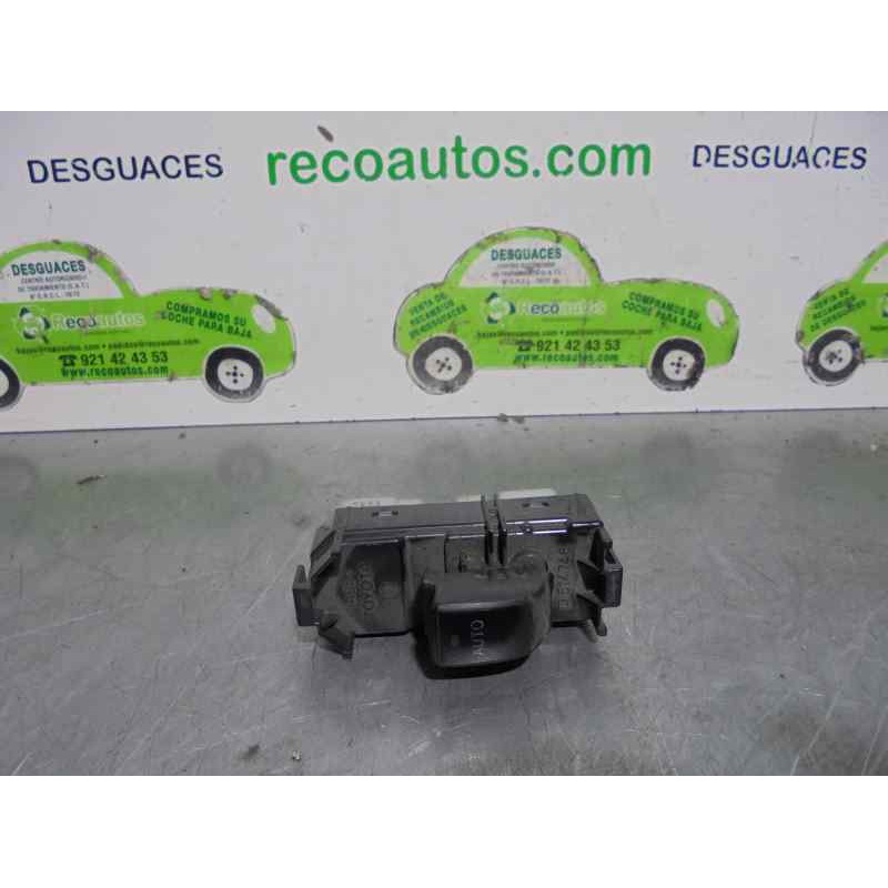 Recambio de mando elevalunas delantero derecho para toyota avensis verso (m20) 2.0 turbodiesel cat referencia OEM IAM 8403044020