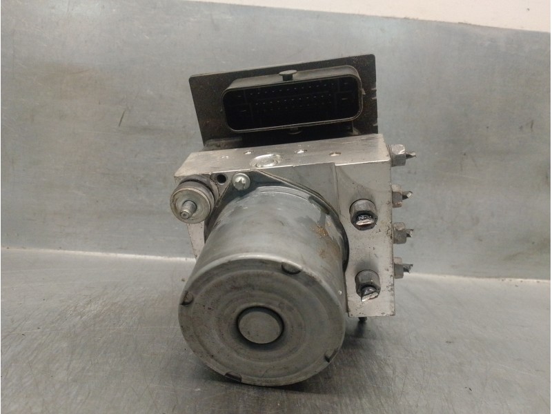 Recambio de abs para peugeot 3008 1.2 12v e-thp / puretech referencia OEM IAM 9674677580 0265230881 BOSCH