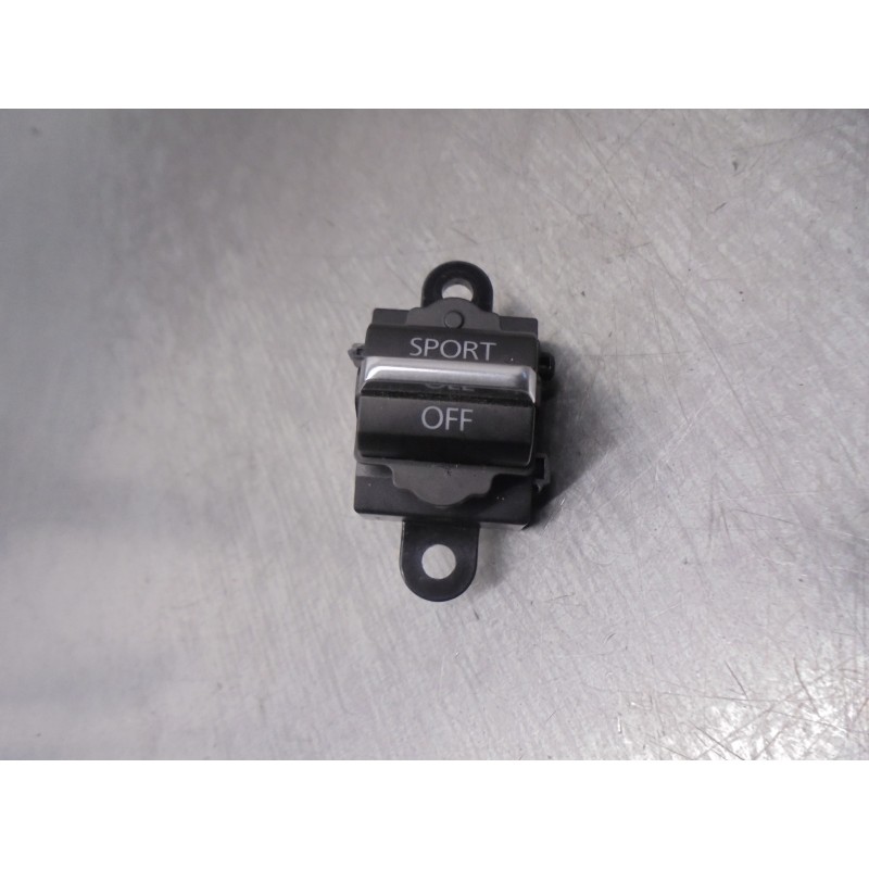 Recambio de interruptor para mazda 3 sedán (bp) referencia OEM IAM BDGF66YK0  