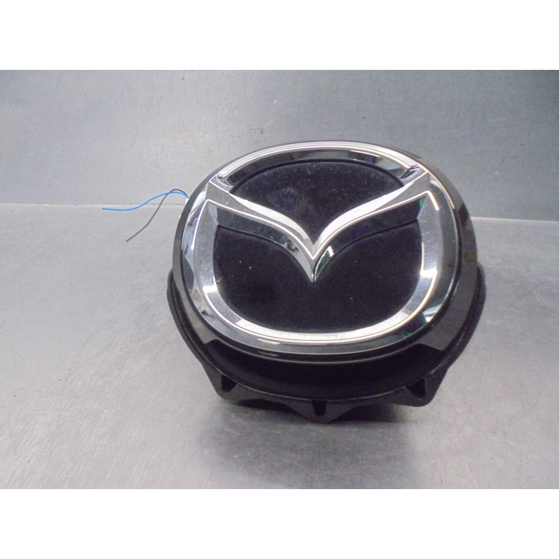 Recambio de maneta exterior porton para mazda 3 sedán (bp) referencia OEM IAM BDMT50854 2 PINES 