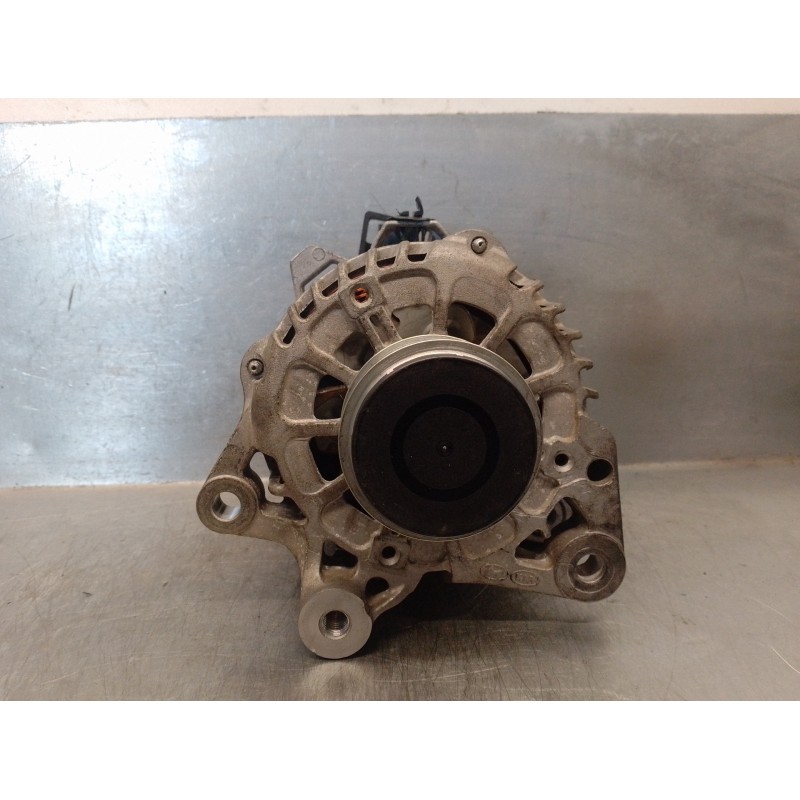 Recambio de alternador para hyundai bayon referencia OEM IAM 3730007500 61008428 BORGWARNER