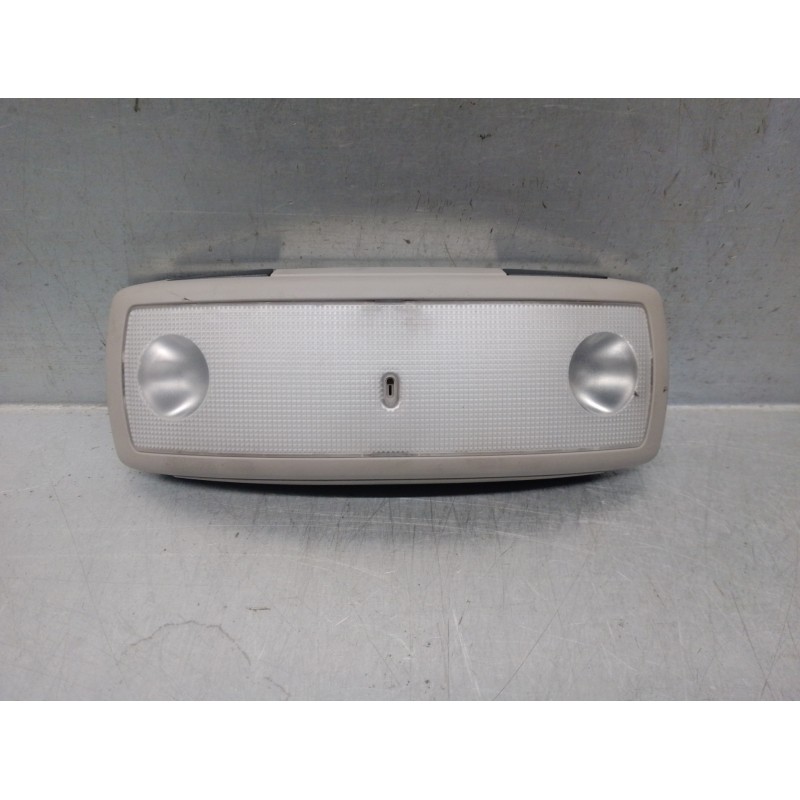 Recambio de luz interior para volvo v60 kombi 2.0 diesel cat referencia OEM IAM 39823154  