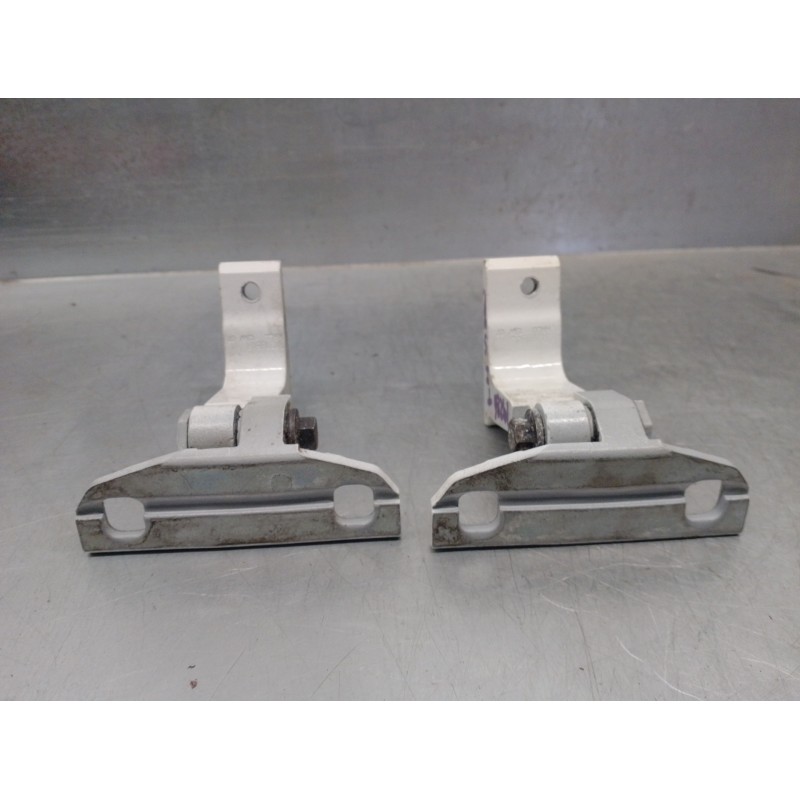 Recambio de bisagra puerta para volvo v60 kombi 2.0 diesel cat referencia OEM IAM 31218524  