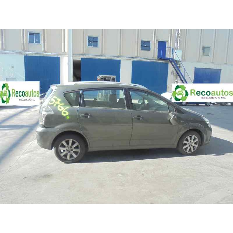 toyota corolla verso (r1) del año 2005