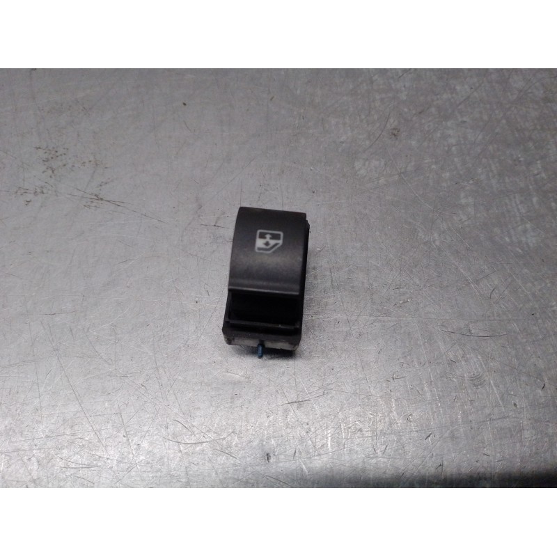 Recambio de mando elevalunas delantero derecho para citroen nemo 1.3 hdi fap referencia OEM IAM 7354612800  