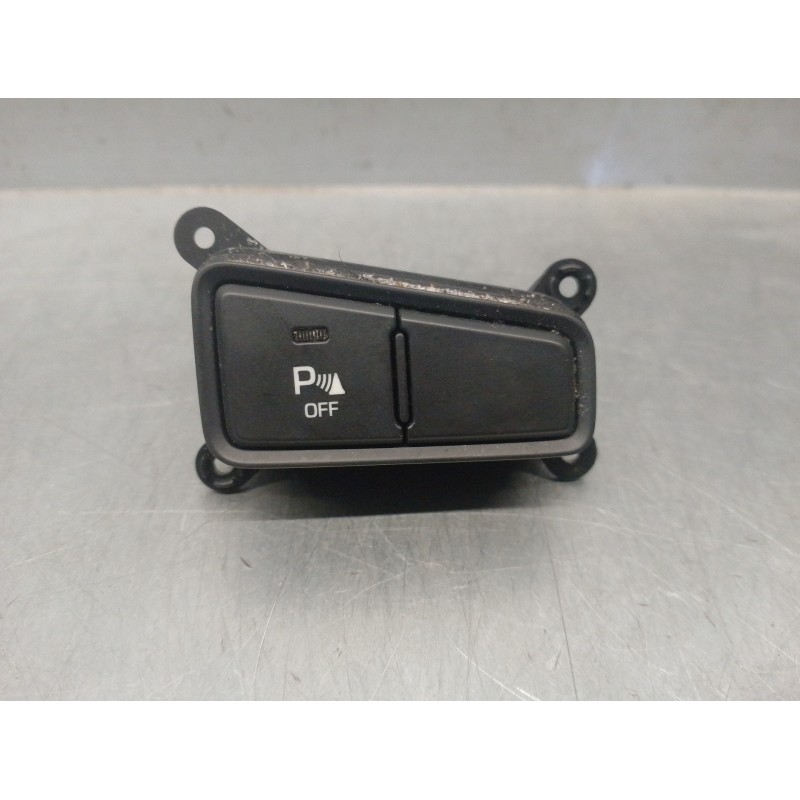 Recambio de mando para hyundai i20 active 1.4 crdi cat referencia OEM IAM 93310C8010  