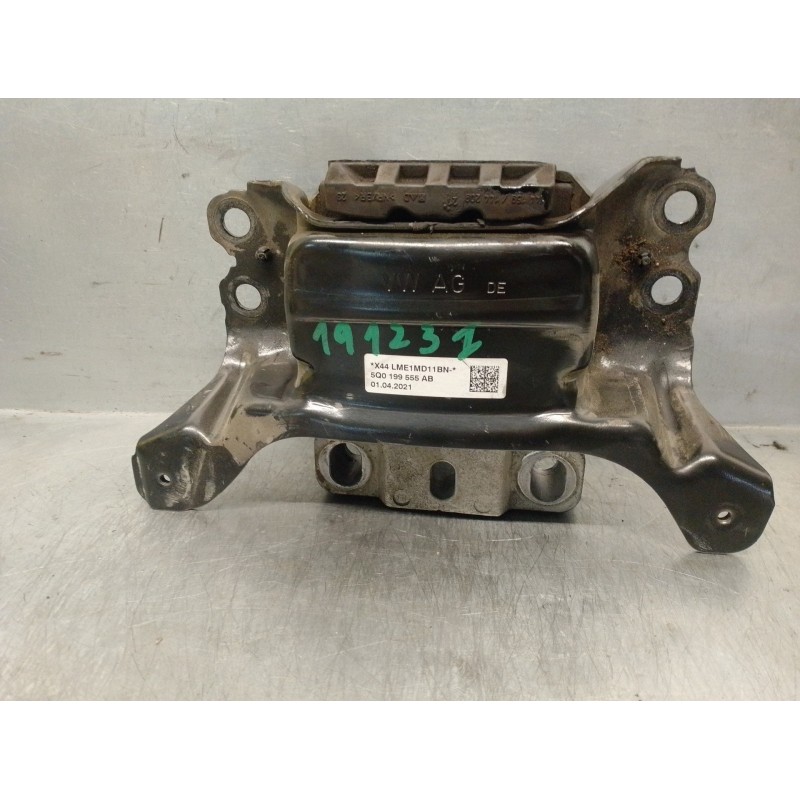 Recambio de soporte motor izquierdo para seat ateca (5fp) referencia OEM IAM 5Q0199555AB 5Q0199555AB 