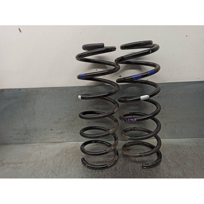 Recambio de muelle amortiguacion para hyundai i20 active 1.4 crdi cat referencia OEM IAM 55330C8000  