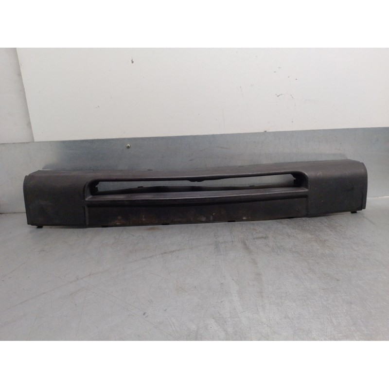 Recambio de molduras delanteras para citroen xsara picasso 1.6 hdi 90 sx referencia OEM IAM 9650211877  