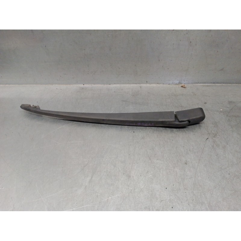 Recambio de brazo limpia delantero derecho para citroen xsara picasso 1.6 básico referencia OEM IAM 9635402480  