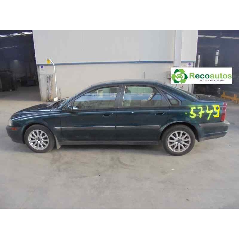 volvo s80 berlina del año 2001