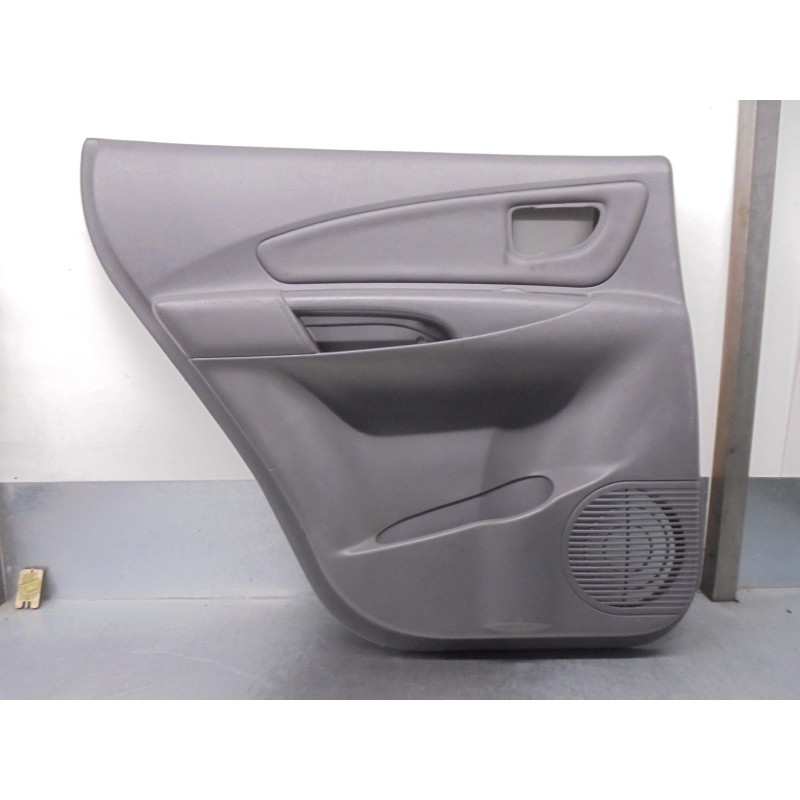 Recambio de guarnecido puerta trasera izquierda para hyundai tucson (jm) 2.0 crdi cat referencia OEM IAM 833012E020LM 