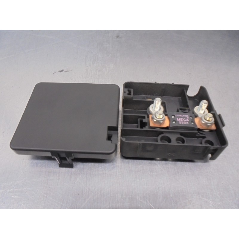 Recambio de caja reles / fusibles para bmw serie 3 berlina (e46) 2.0 16v diesel cat referencia OEM IAM 61138374986 
