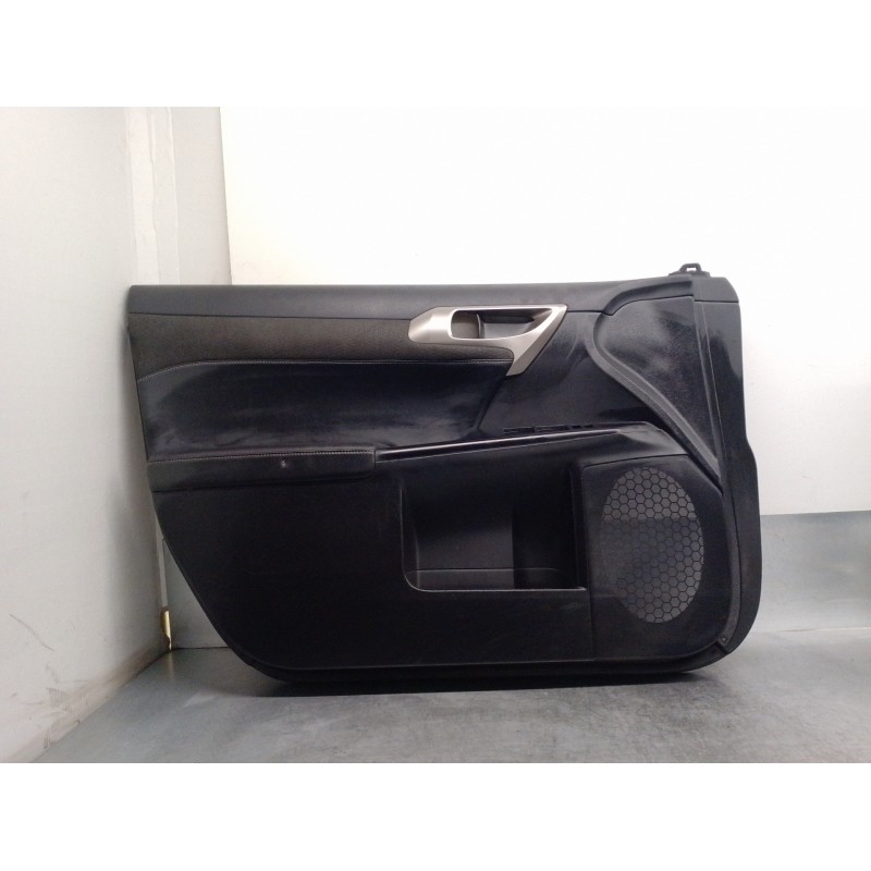 Recambio de guarnecido puerta delantera izquierda para lexus ct 200h referencia OEM IAM 676207618147  5 PUERTAS