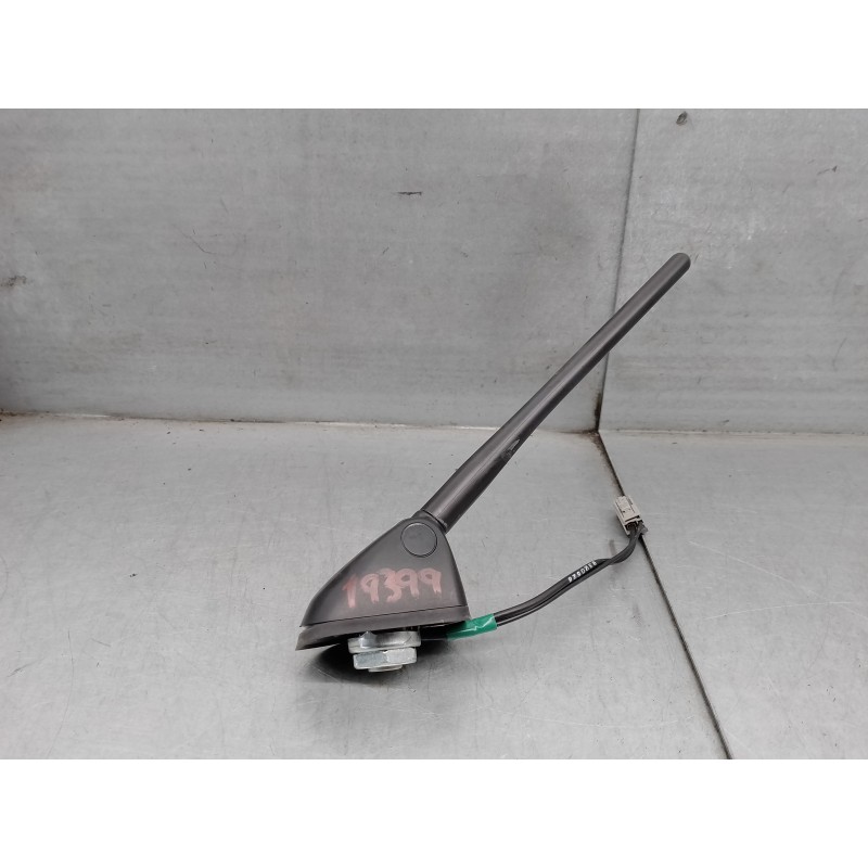 Recambio de antena para nissan juke (f15) 1.6 16v referencia OEM IAM 282081KA0A  