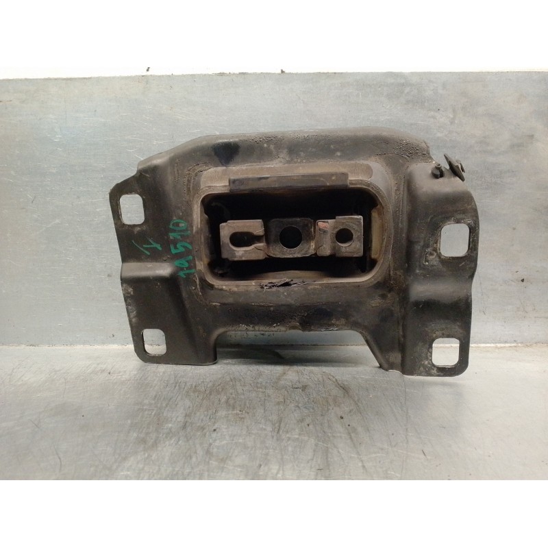 Recambio de soporte cambio para volvo s40 berlina 2.0 diesel cat referencia OEM IAM 4M517M121 4M517M121 