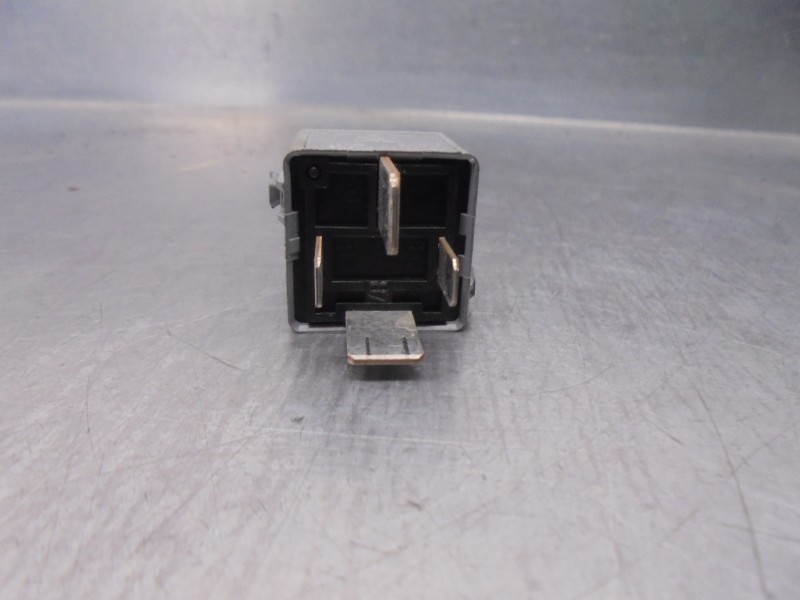 Recambio de rele para mercedes clase r (w251) 3.0 cdi cat referencia OEM IAM 0025422619  