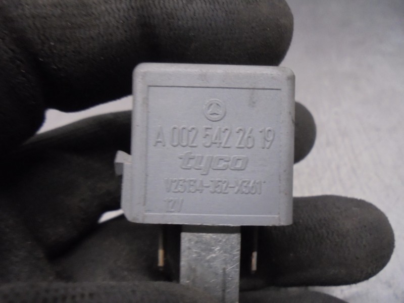 Recambio de rele para mercedes clase r (w251) 3.0 cdi cat referencia OEM IAM 0025422619  