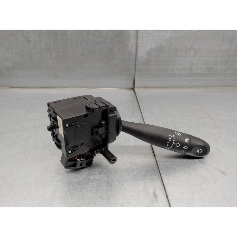 Recambio de mando limpia para hyundai i10 1.2 cat referencia OEM IAM 202007964  