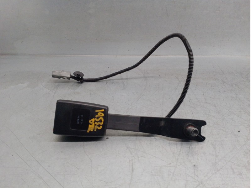 Recambio de enganche cinturon para hyundai i10 1.2 cat referencia OEM IAM 888300X0004X DELANTERO IZQUIERDO 5PUERTAS