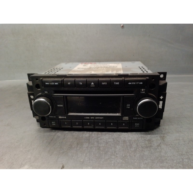 Recambio de sistema audio / radio cd para dodge caliber 2.0 16v crd cat referencia OEM IAM 05064363AB  