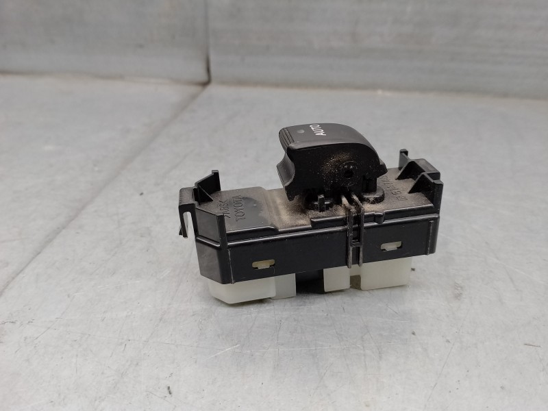 Recambio de mando elevalunas trasero derecho para lexus is200 (ds2/is2) 2.2 d-cat referencia OEM IAM 8403053020  