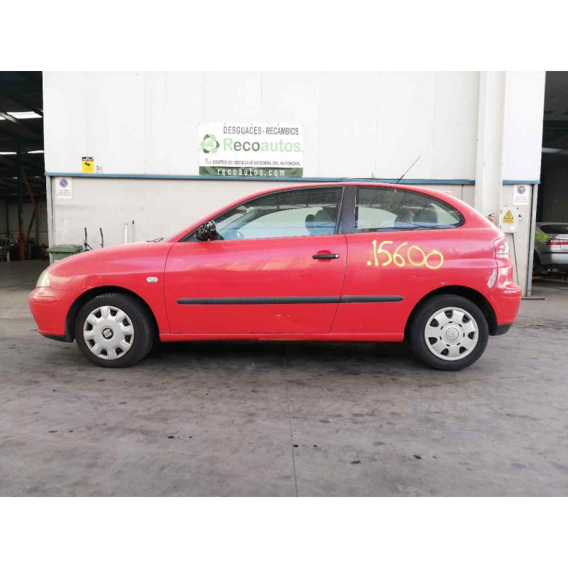 seat ibiza (6l1) del año 2002