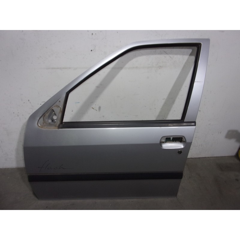 Recambio de puerta delantera izquierda para citroen zx 1.4 referencia OEM IAM 9002E4 GRIS 5 PUERTAS