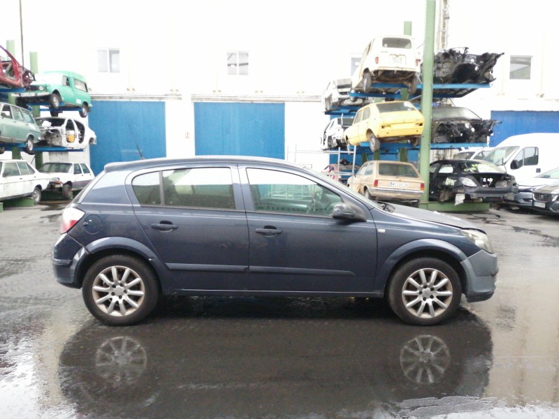 opel astra h berlina del año 2006