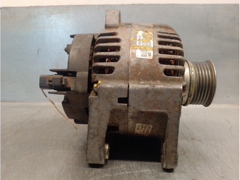 Recambio de alternador para renault scenic ii 1.6 16v referencia OEM IAM 7711368385 TG11C063 