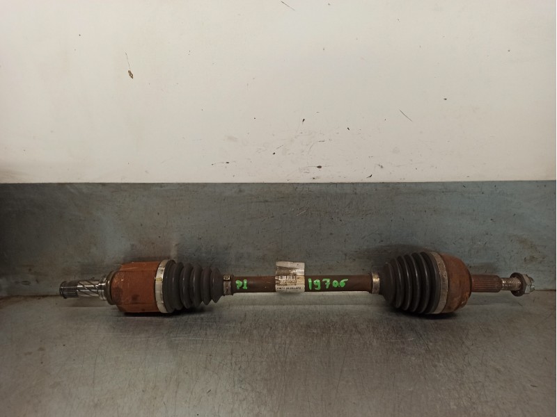 Recambio de transmision delantera izquierda para renault megane iii coupe 1.4 tce referencia OEM IAM 8200725503  
