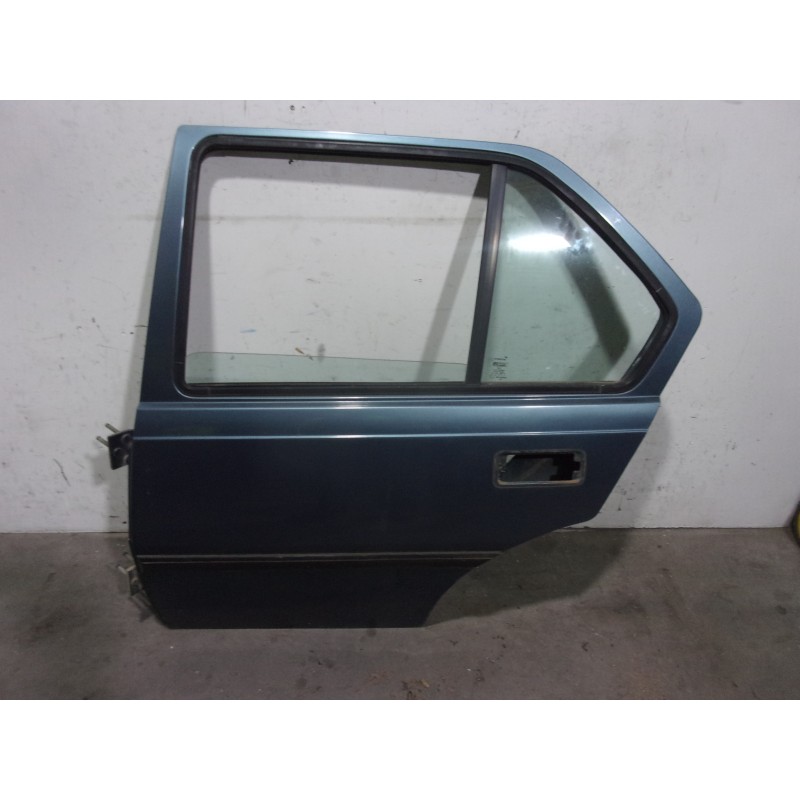 Recambio de puerta trasera izquierda para volvo serie 340 1.7 referencia OEM IAM 3287374 AZUL 4 PUERTAS