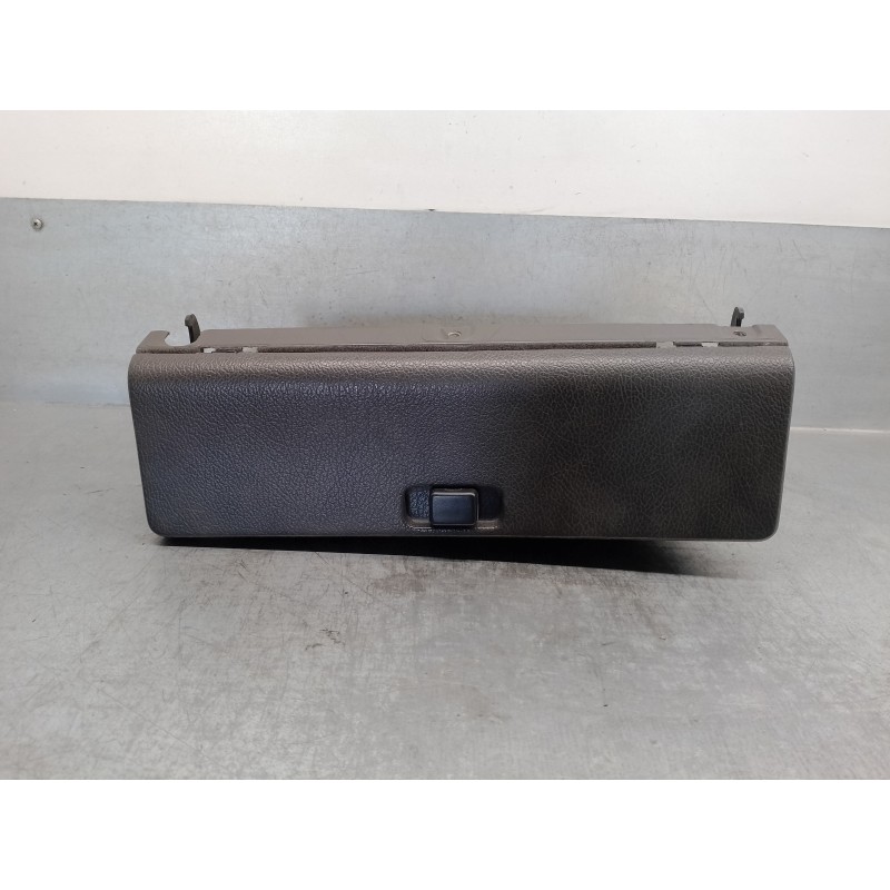 Recambio de guantera para volvo serie 340 1.7 referencia OEM IAM 3286814  