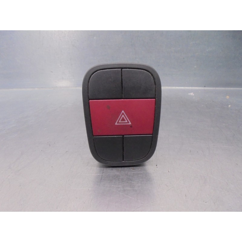 Recambio de warning para fiat fiorino 1.3 16v jtd cat referencia OEM IAM T098 PBTGF20 BITRON