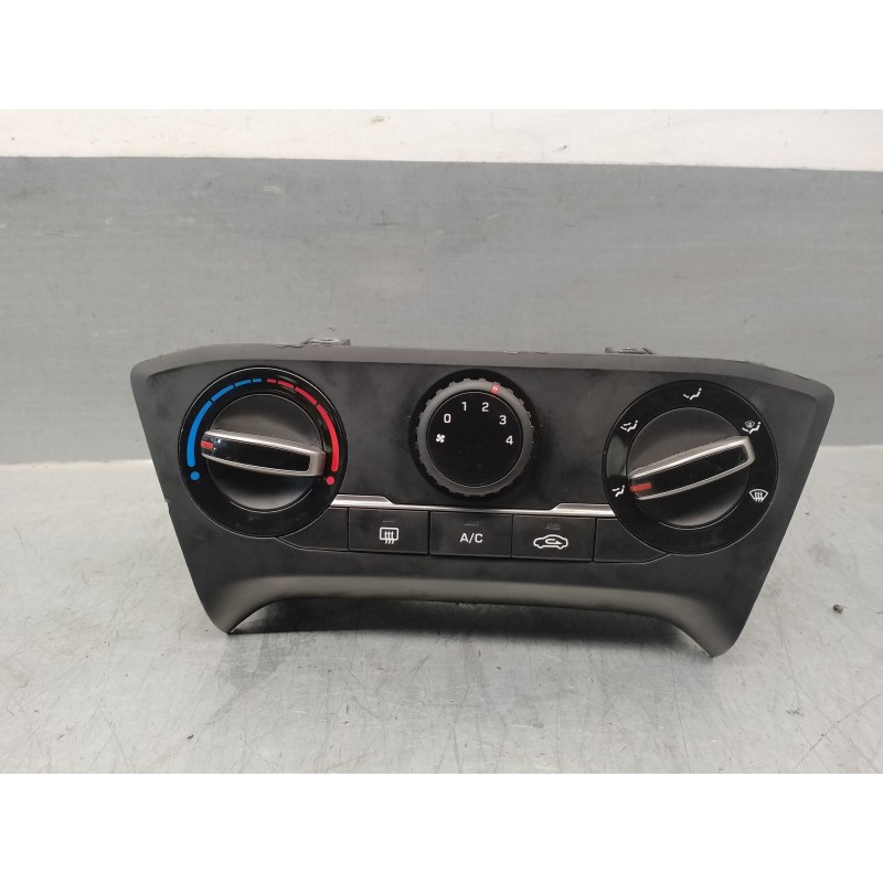 Recambio de mando calefaccion / aire acondicionado para hyundai i20 1.0 tgdi cat referencia OEM IAM 97250C8410  