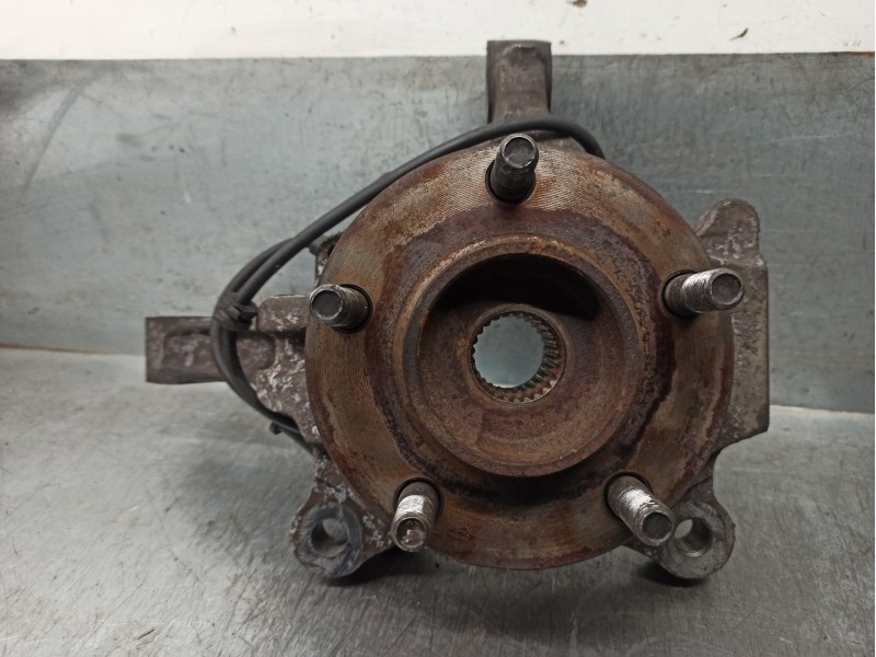 Recambio de mangueta delantera izquierda para chrysler voyager (rg) 2.5 crd cat referencia OEM IAM 04694949AA  