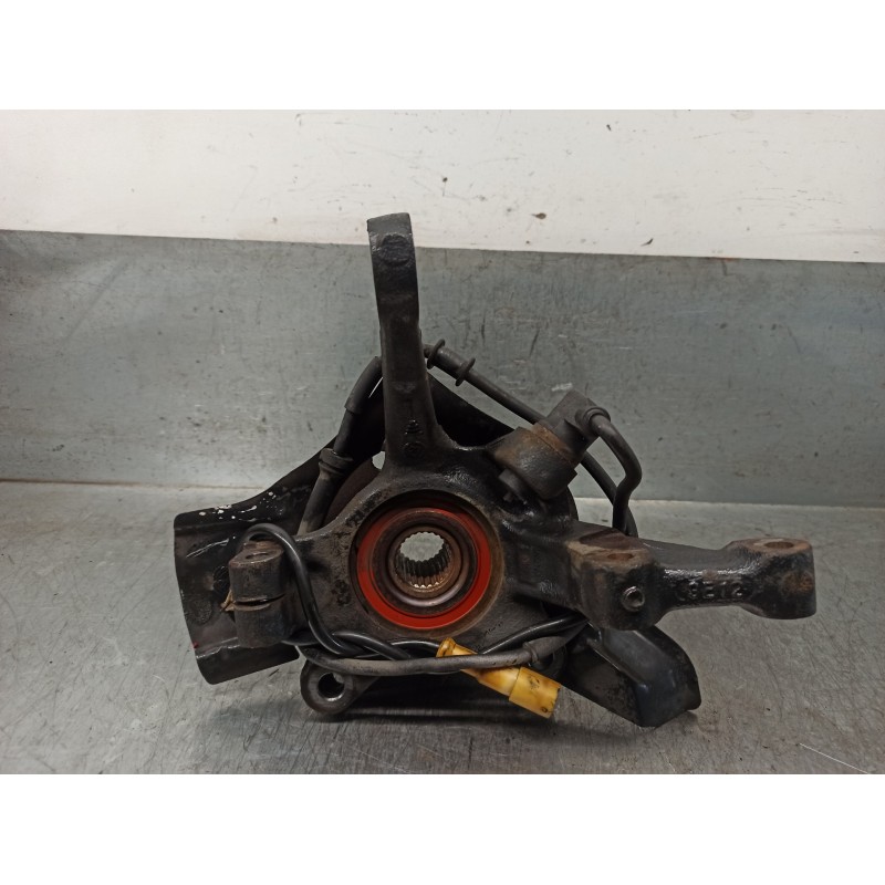 Recambio de mangueta delantera izquierda para fiat coupe (175) 1.8 16v cat referencia OEM IAM 82462309  