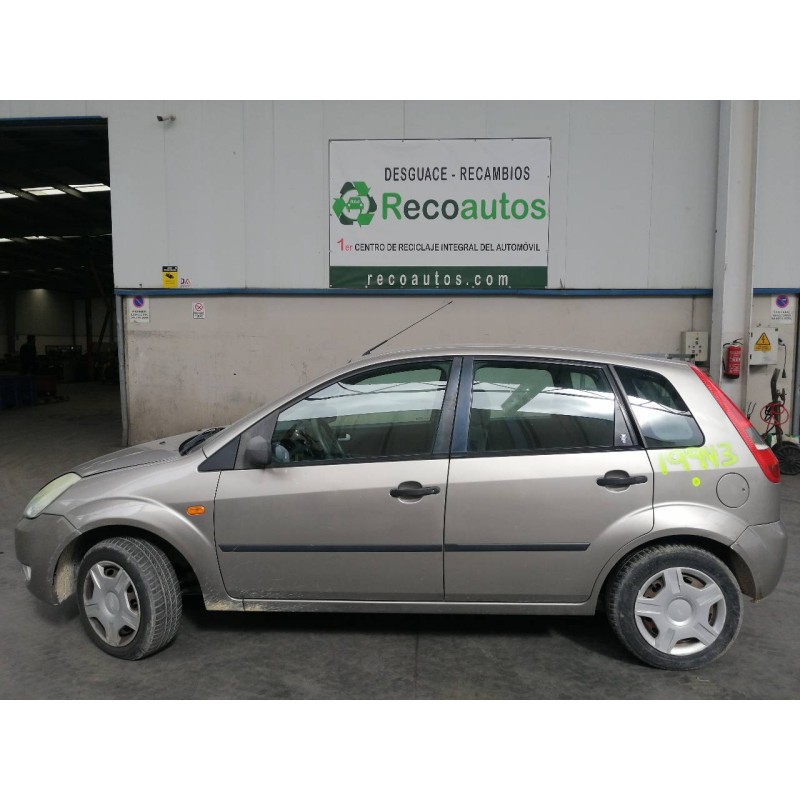 ford fiesta (cbk) del año 2004